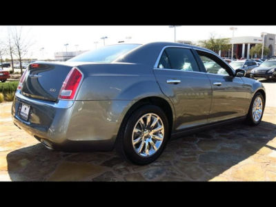 2012 Chrysler 300  Limited