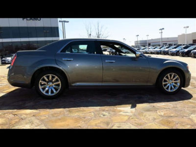 2012 Chrysler 300  Limited