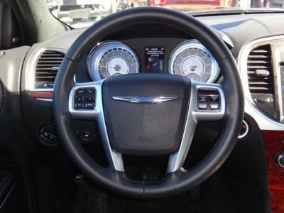 2012 Chrysler 300  Limited