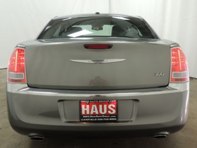 2012 Chrysler 300  Limited