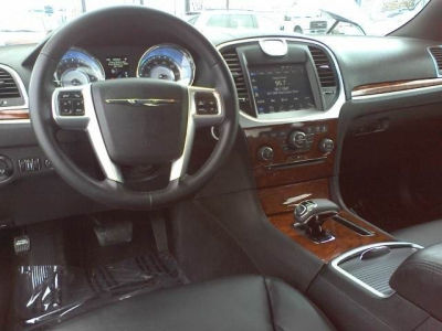 2012 Chrysler 300  Limited