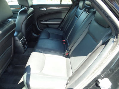 2012 Chrysler 300  Limited