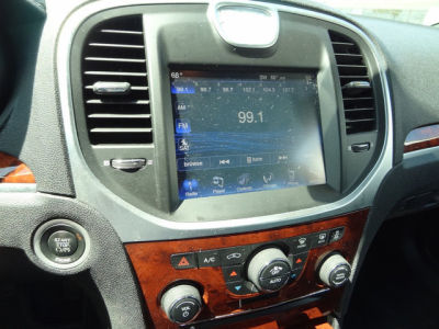 2012 Chrysler 300  Limited