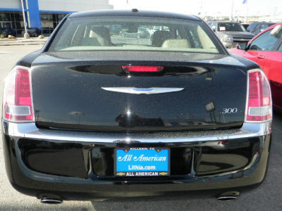 2012 Chrysler 300  Limited