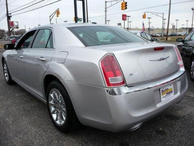 2012 Chrysler 300  Limited
