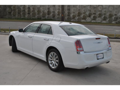 2012 Chrysler 300  Limited