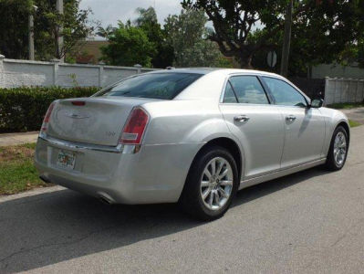 2012 Chrysler 300  Limited