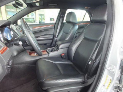 2012 Chrysler 300  Limited