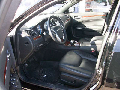 2012 Chrysler 300  Limited