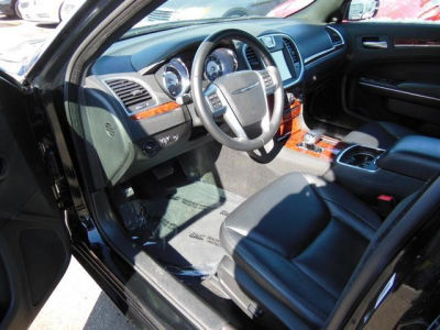 2012 Chrysler 300  Limited