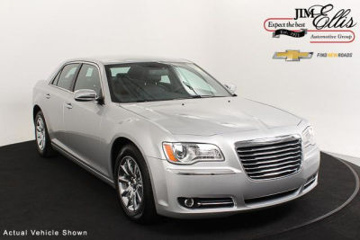 2012 Chrysler 300  Limited