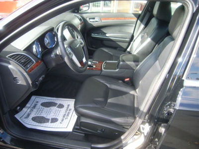 2012 Chrysler 300  Limited