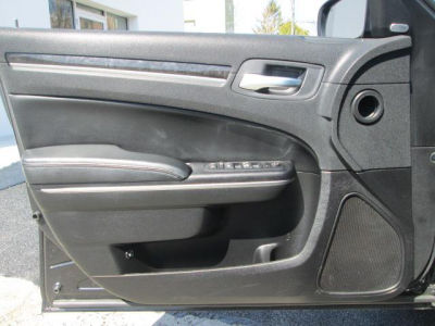 2011 Chrysler 300  Limited