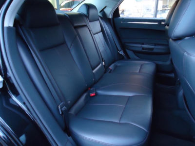 2010 Chrysler 300  Touring