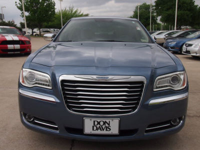 2011 Chrysler 300  Limited