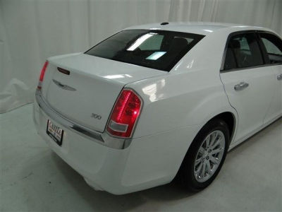 2012 Chrysler 300  Limited