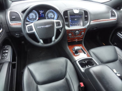 2012 Chrysler 300  Limited