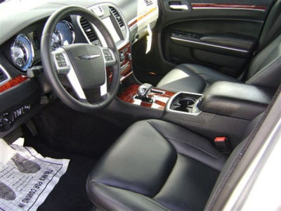 2012 Chrysler 300  Limited