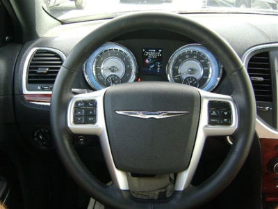 2012 Chrysler 300  Limited