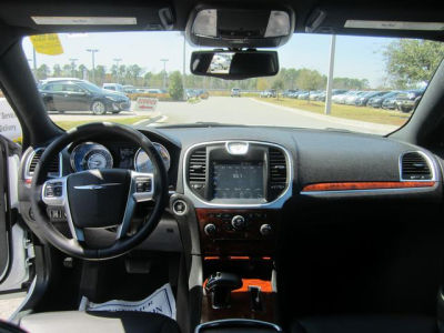 2012 Chrysler 300  Limited