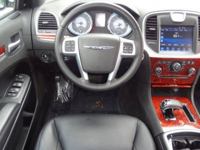 2012 Chrysler 300  Limited