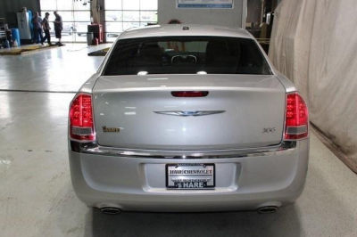 2012 Chrysler 300  4DR SDN RWD
