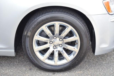 2012 Chrysler 300  Limited