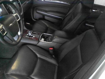 2012 Chrysler 300  Limited