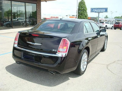 2012 Chrysler 300  Limited