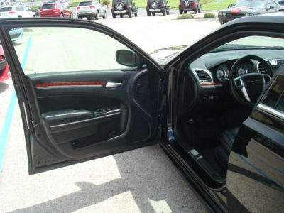 2012 Chrysler 300  Limited