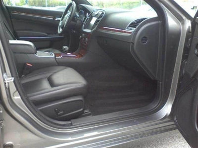2012 Chrysler 300  Limited