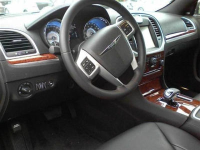 2012 Chrysler 300  Limited