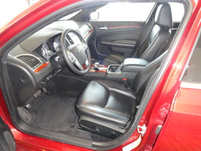 2012 Chrysler 300  Limited