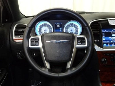 2012 Chrysler 300  Limited