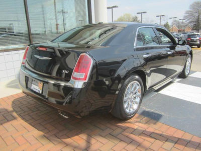 2012 Chrysler 300  Limited