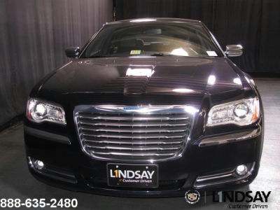 2012 Chrysler 300  Limited