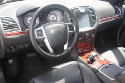2012 Chrysler 300  Limited