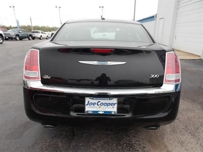2012 Chrysler 300  Limited