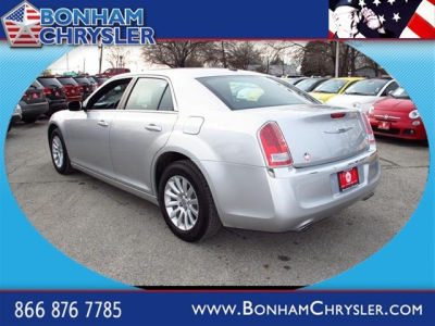 2012 Chrysler 300  Base