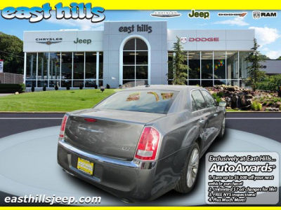 2011 Chrysler 300  Limited