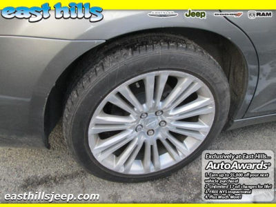 2011 Chrysler 300  Limited