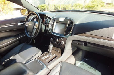 2011 Chrysler 300  Limited
