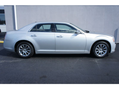 2012 Chrysler 300  Limited