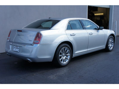 2012 Chrysler 300  Limited