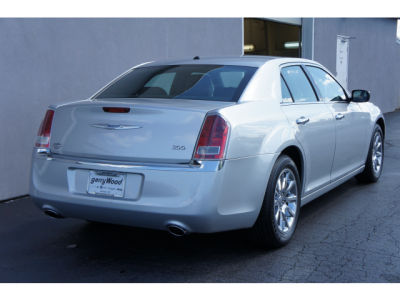 2012 Chrysler 300  Limited