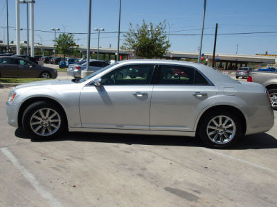 2012 Chrysler 300  Limited