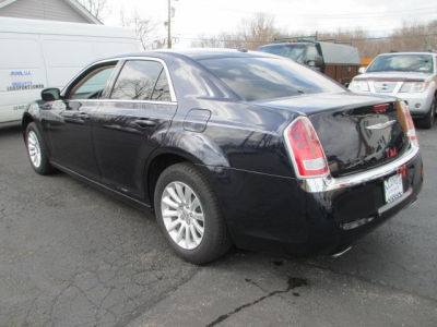 2011 Chrysler 300  Base