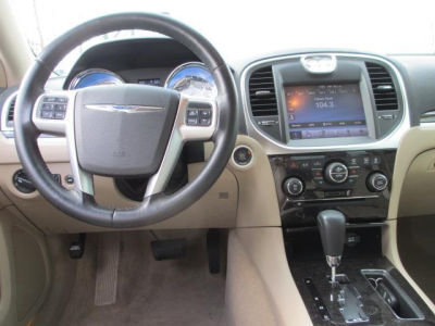 2011 Chrysler 300  Base