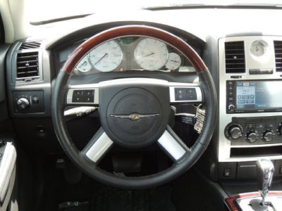 2009 Chrysler 300  Limited