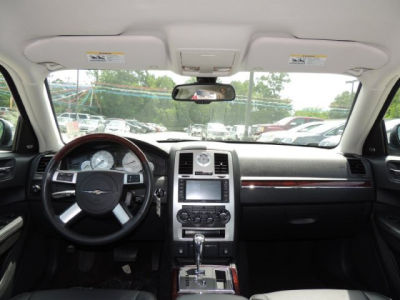 2009 Chrysler 300  Limited